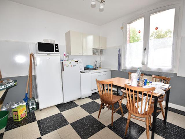 Vente Maison 10 pièces 178.52 m2 Saint Martin d'Estréaux