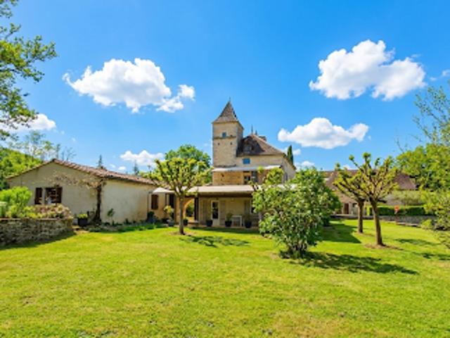 Vente Maison 10 pièces 180 m2 Léobard