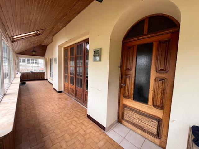 Vente Maison 10 pièces 187 m2 Chateaulin