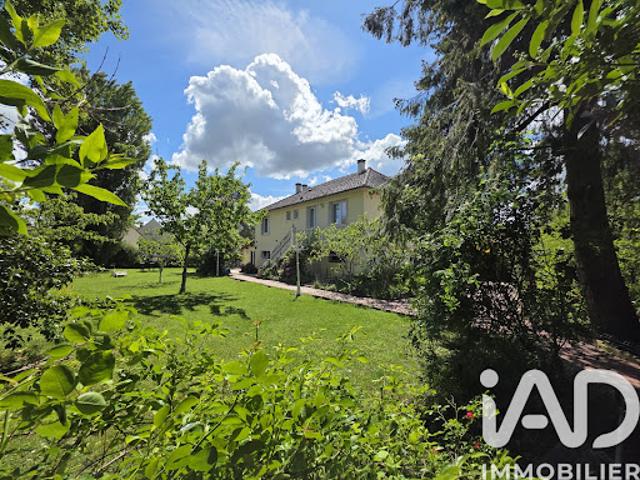 Vente Maison 10 pièces 186 m2 Cernay la Ville