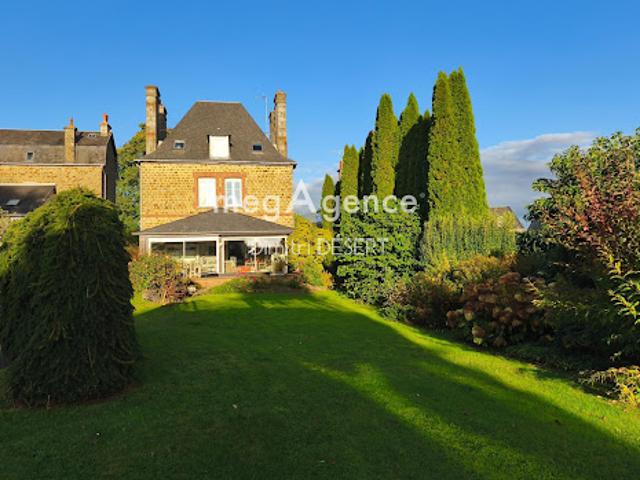 Vente Maison 10 pièces 193 m2 Saint Georges des Groseillers