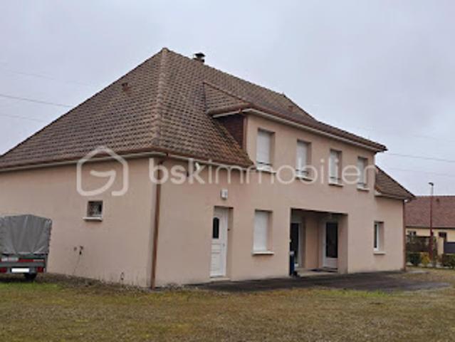 Vente Maison 10 pièces 190 m2 Rouxmesnil Bouteilles