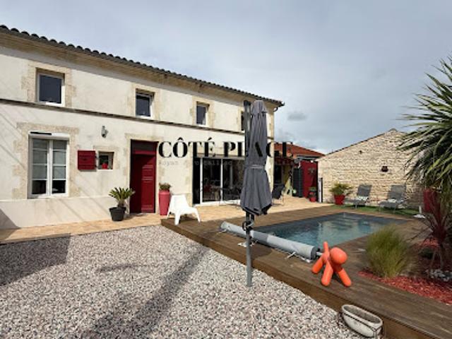 Vente Maison 10 pièces 190 m2 Royan