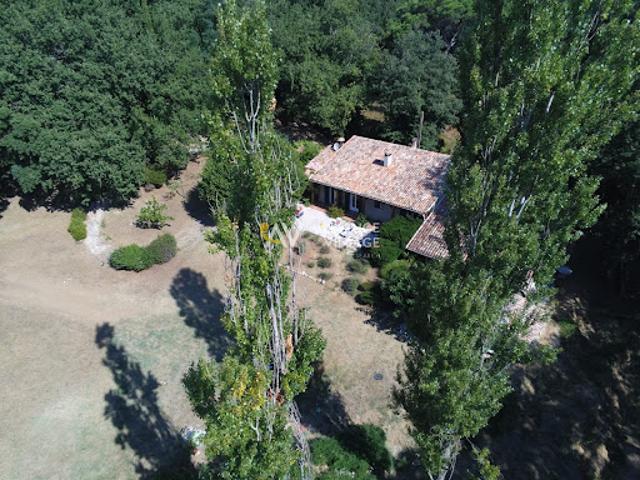Vente Maison 10 pièces 195.5 m2 La Garde Freinet