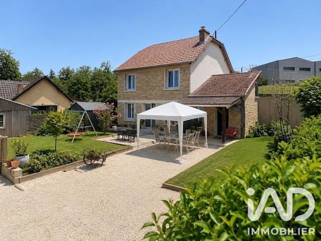 Vente Maison 10 pièces 198 m2 Saint Geniès