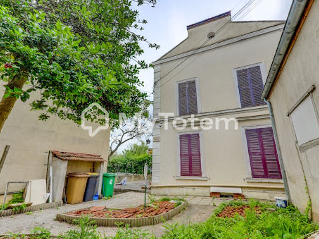 Vente Maison 10 pièces 139.06 m2 Vitry sur Seine