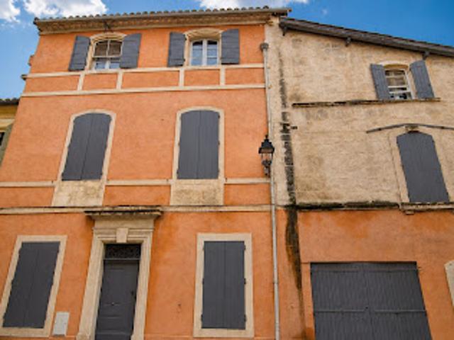 Vente Maison 10 pièces 243 m2 Arles