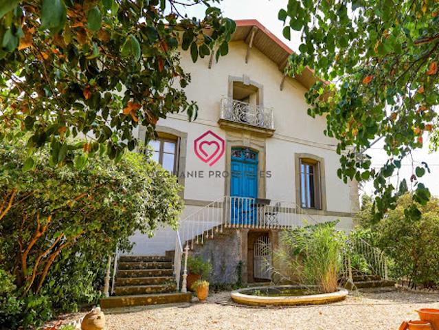 Vente Maison 10 pièces 240.3 m2 Carcassonne