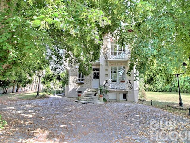 Vente Maison 10 pièces 240 m2 Rambouillet