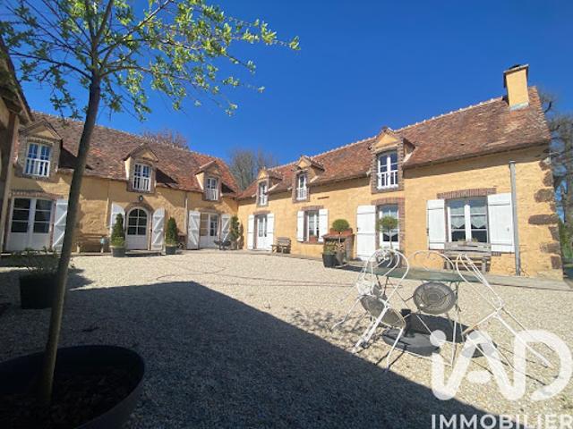 Vente Maison 10 pièces 240 m2 Senonches