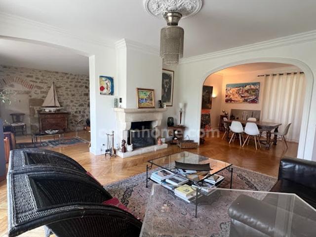 Vente Maison 10 pièces 241 m2 Mortagne sur Sèvre