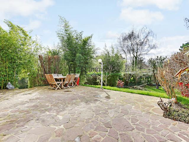 Vente Maison 10 pièces 241 m2 Sucy en Brie