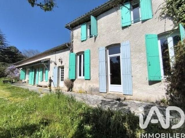 Vente Maison 10 pièces 242 m2 Les Lèves et Thoumeyragues