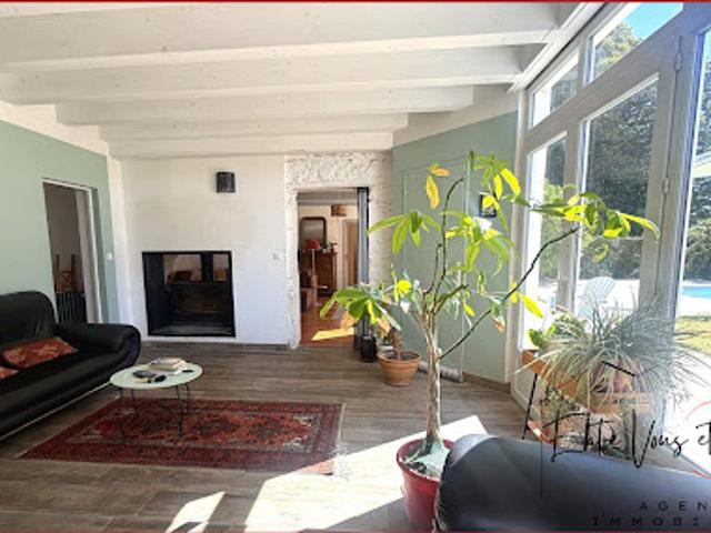 Vente Maison 10 pièces 242 m2 Sauveterre de Guyenne