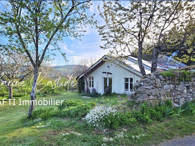 Vente Maison 10 pièces 245 m2 Lachapelle Graillouse