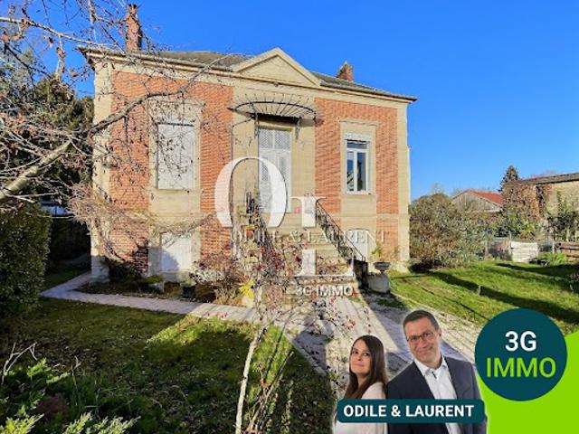 Vente Maison 10 pièces 246 m2 Clermont