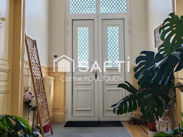 Vente Maison 10 pièces 246 m2 Clermont