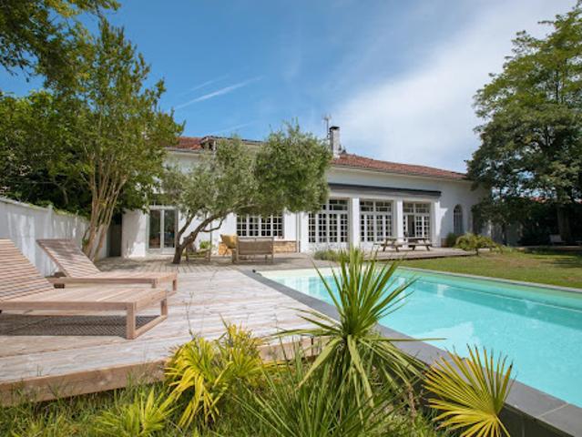 Vente Maison 10 pièces 250 m2 Andernos les Bains