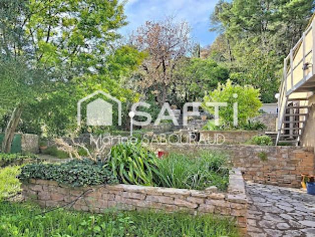 Vente Maison 10 pièces 250 m2 Le Luc