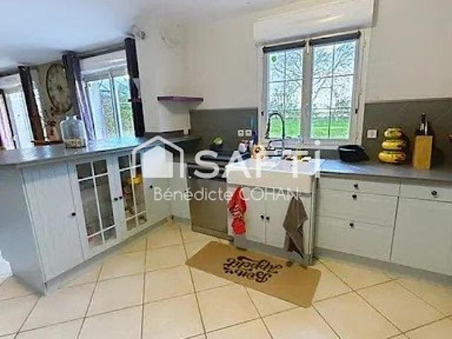 Vente Maison 10 pièces 250 m2 Montainville