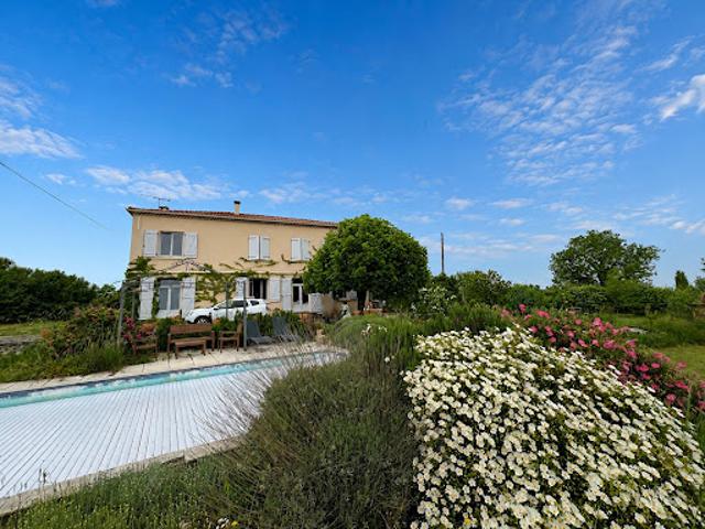 Vente Maison 10 pièces 250 m2 Montpezat de Quercy