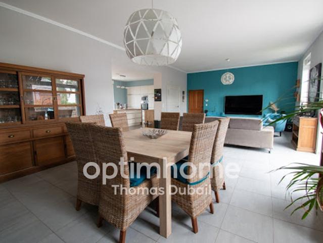 Vente Maison 10 pièces 251 m2 Landrecies