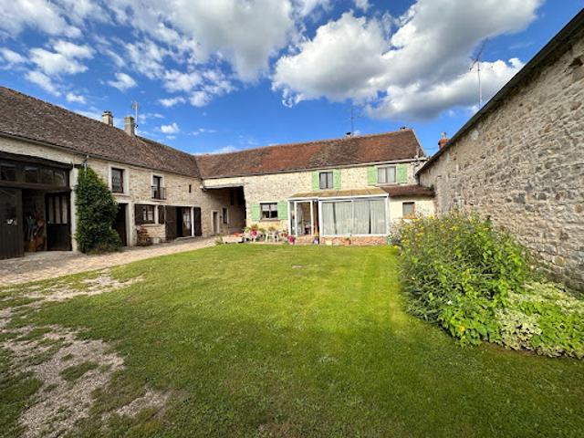 Vente Maison 10 pièces 251 m2 Milly la Forêt
