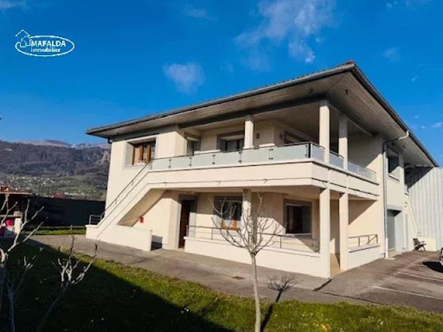 Vente Maison 10 pièces 256.88 m2 Marignier