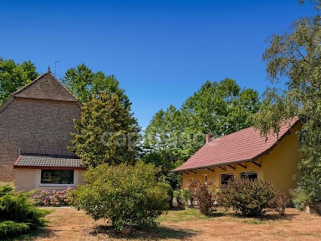Vente Maison 10 pièces 258 m2 Lessard en Bresse