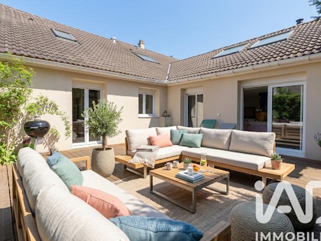 Vente Maison 10 pièces 263 m2 Les Loges en Josas