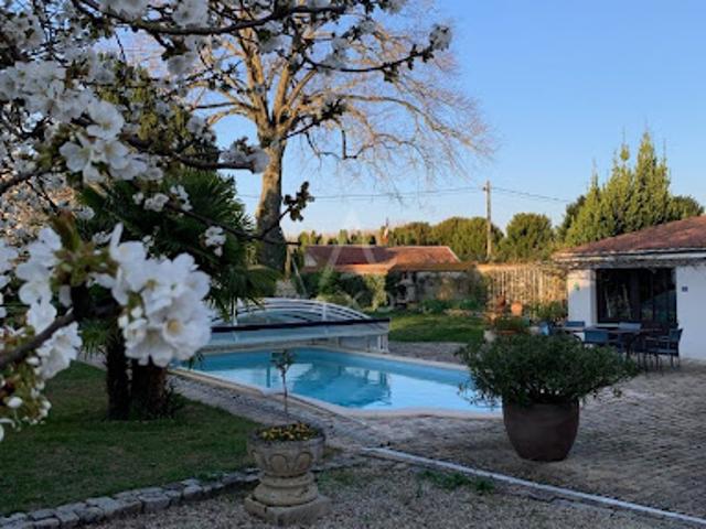 Vente Maison 10 pièces 263 m2 Plivot