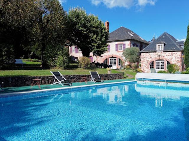Vente Maison 10 pièces 260 m2 Meyssac