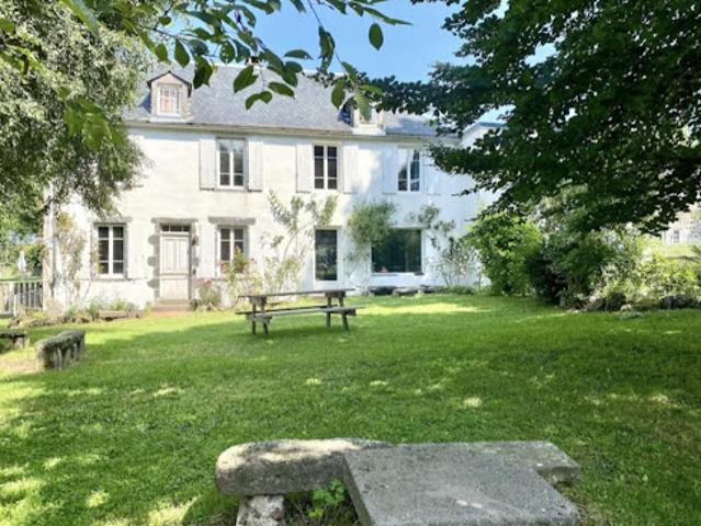 Vente Maison 10 pièces 260 m2 Orcines