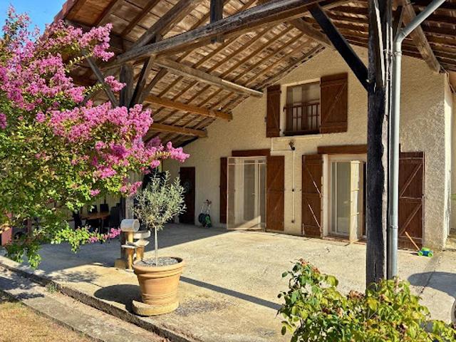 Vente Maison 10 pièces 260 m2 Riolas