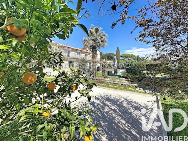 Vente Maison 10 pièces 260 m2 Sanary sur Mer