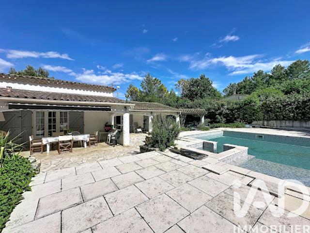 Vente Maison 10 pièces 264 m2 Tourrettes