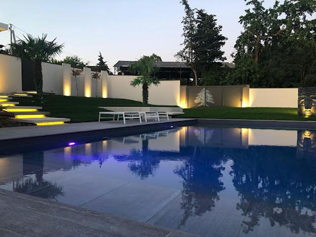 Vente Maison 10 pièces 265 m2 Jaillans