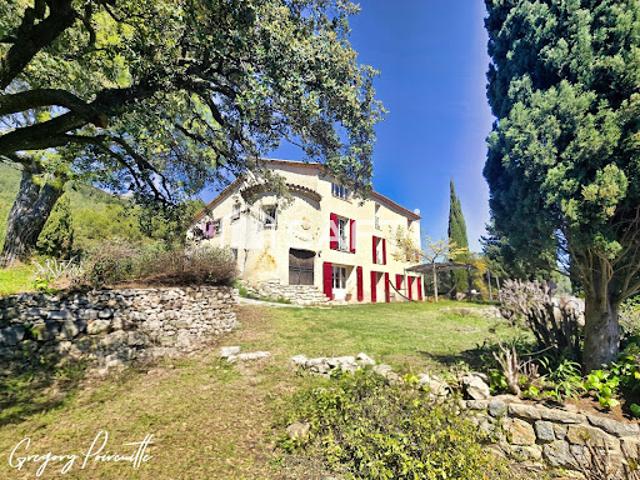 Vente Maison 10 pièces 265 m2 Le Revest les Eaux