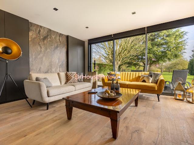 Vente Maison 10 pièces 268 m2 Mérignies