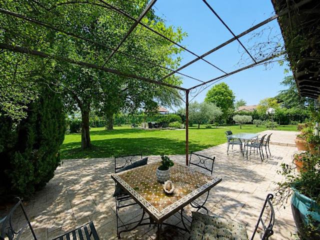 Vente Maison 10 pièces 270 m2 Bourg les valence