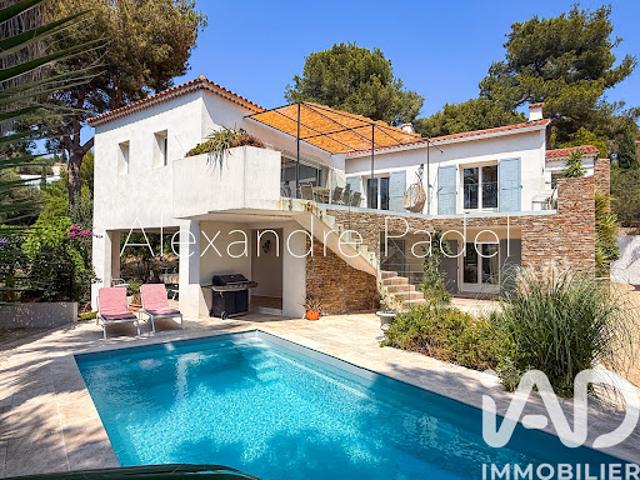 Vente Maison 10 pièces 270 m2 Carqueiranne