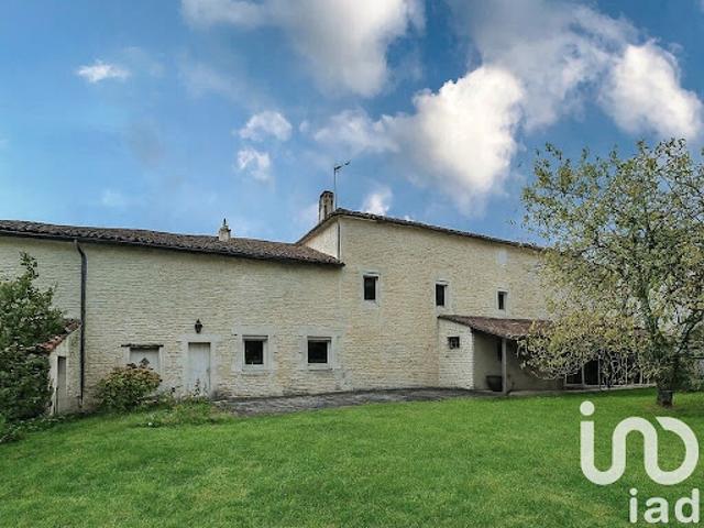 Vente Maison 10 pièces 272 m2 Mansle