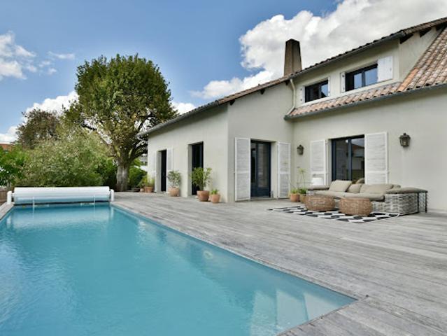 Vente Maison 10 pièces 274 m2 Cholet