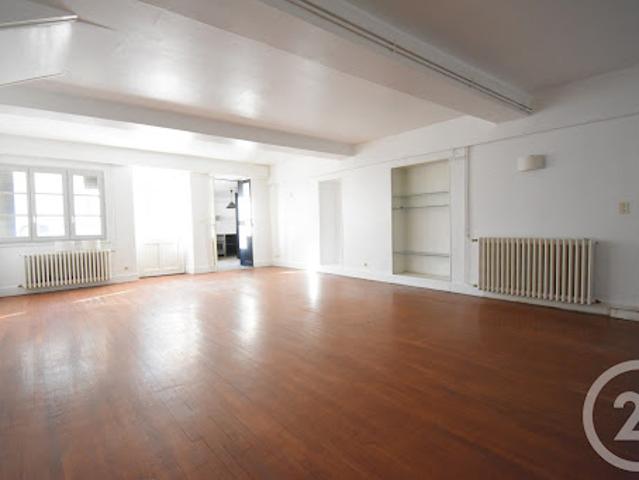 Vente Maison 10 pièces 276 m2 Vichy