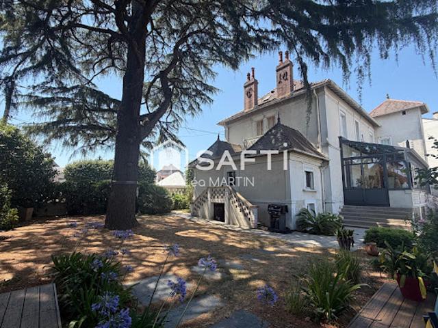 Vente Maison 10 pièces 278 m2 Cholet
