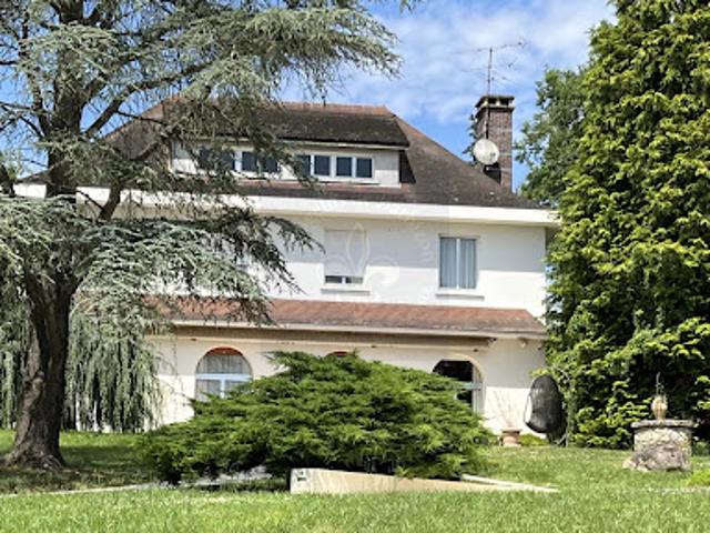 Vente Maison 10 pièces 280 m2 Bois le Roi