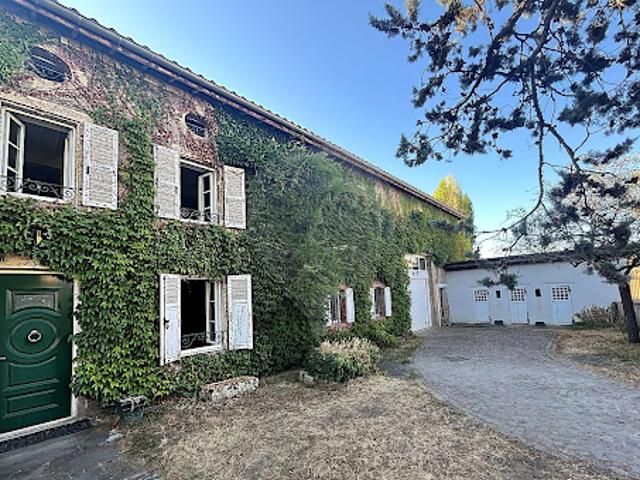 Vente Maison 10 pièces 280 m2 Peschadoires