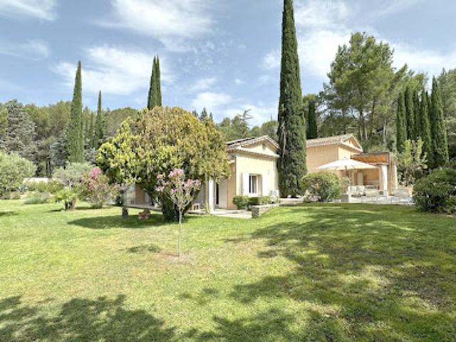 Vente Maison 10 pièces 281 m2 Aix en Provence