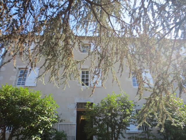 Vente Maison 10 pièces 290 m2 Aiguillon