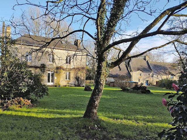 Vente Maison 10 pièces 290 m2 Pluvigner